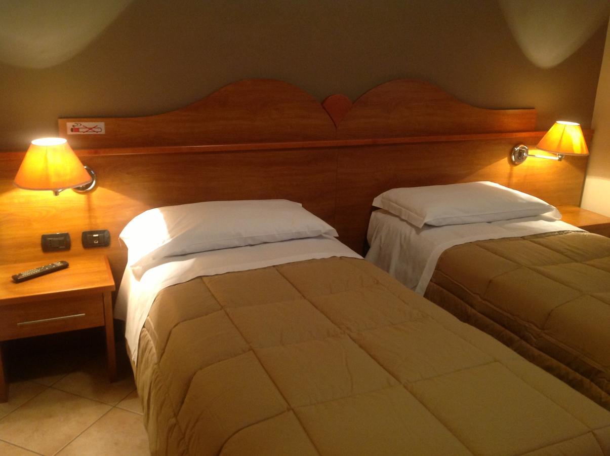 Hotel Trattoria Contini Sorbolo ภายนอก รูปภาพ